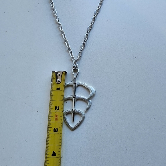 Vtg SC Sarah Coventry Articulated Arrow Shaped Pendant Silver Toned 24" Necklace - Picture 6 of 11